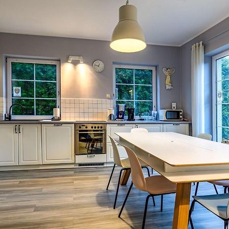 Dom Kotwa Villa Karwia Eksteriør billede